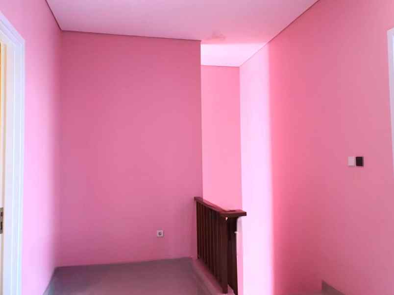 dijual rumah cluster yarra jgc jakarta