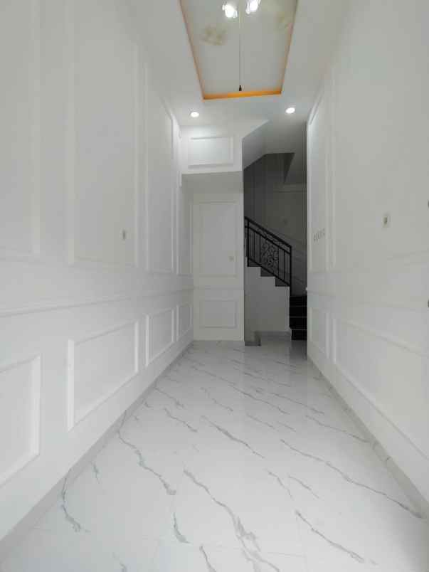 dijual rumah condet jakarta timur