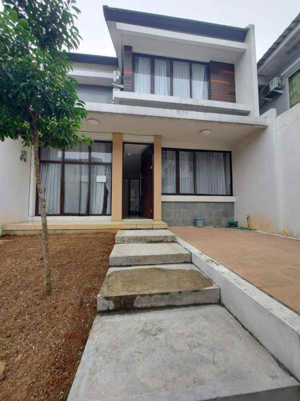 dijual rumah cosmo estate full renovasi lippo cikarang