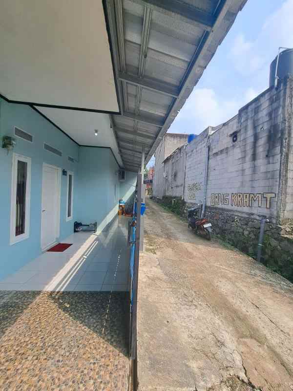 dijual rumah dan all furniture didalamnya