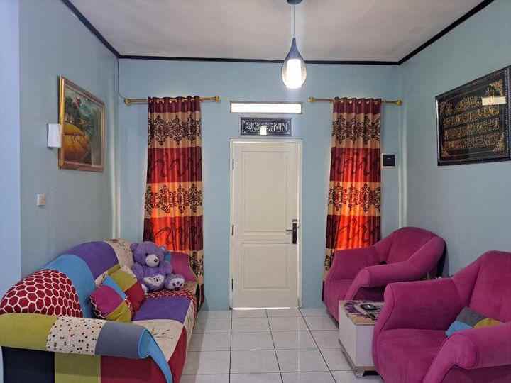 dijual rumah dan all furniture didalamnya