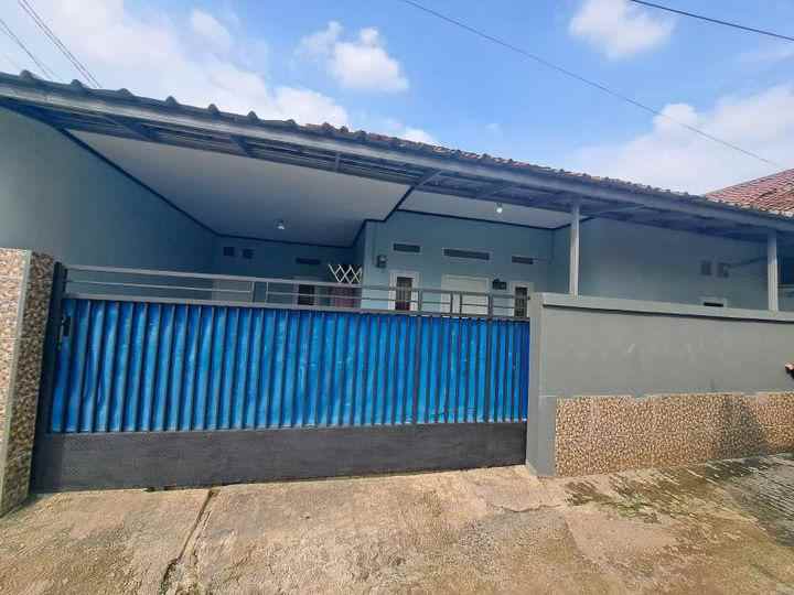 dijual rumah dan all furniture didalamnya