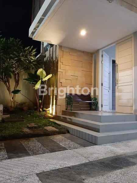 dijual rumah darmo indah selatan