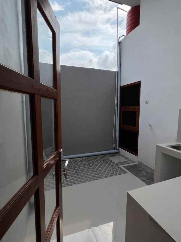 dijual rumah dekat jl imogiri barat