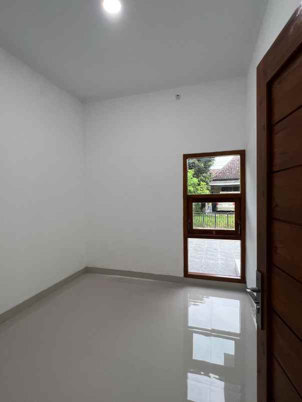 dijual rumah dekat jl imogiri barat