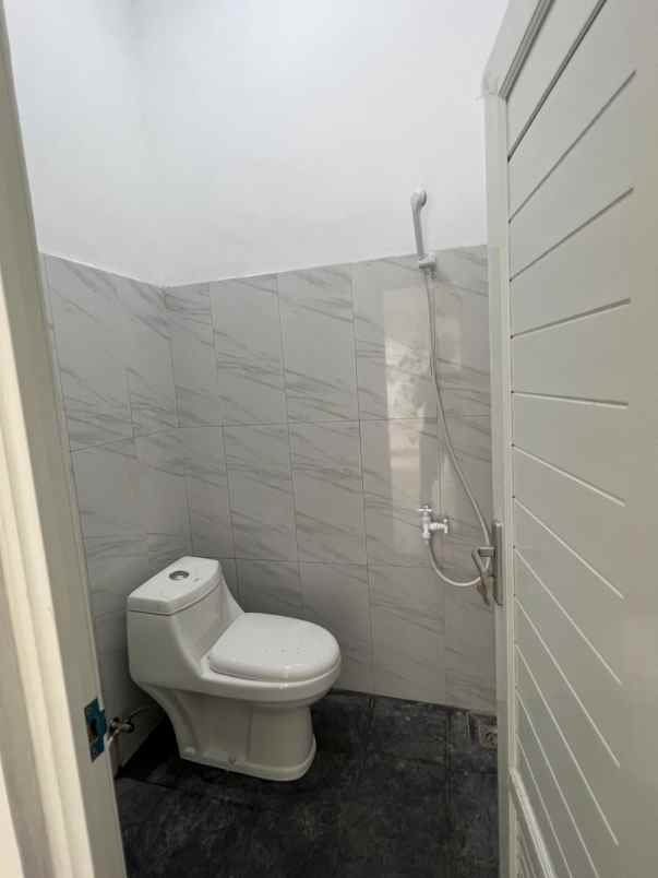dijual rumah dekat jl imogiri barat