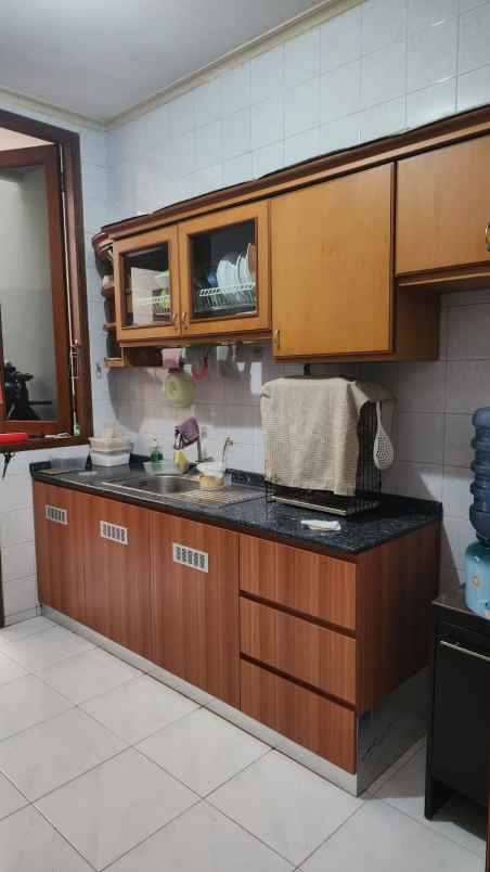 dijual rumah dharmahusada