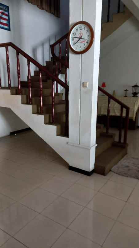 dijual rumah dharmahusada