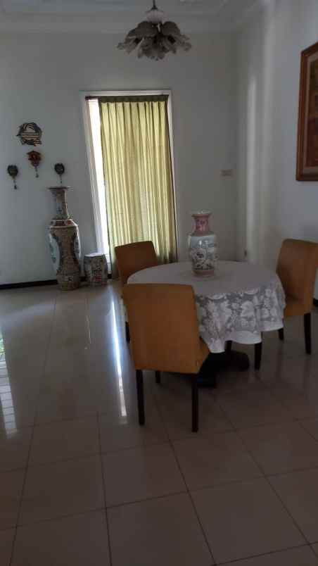 dijual rumah dharmahusada