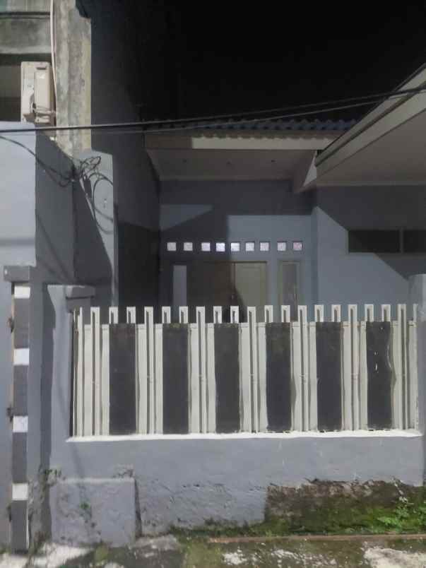 dijual rumah di daerah pulogebang permai