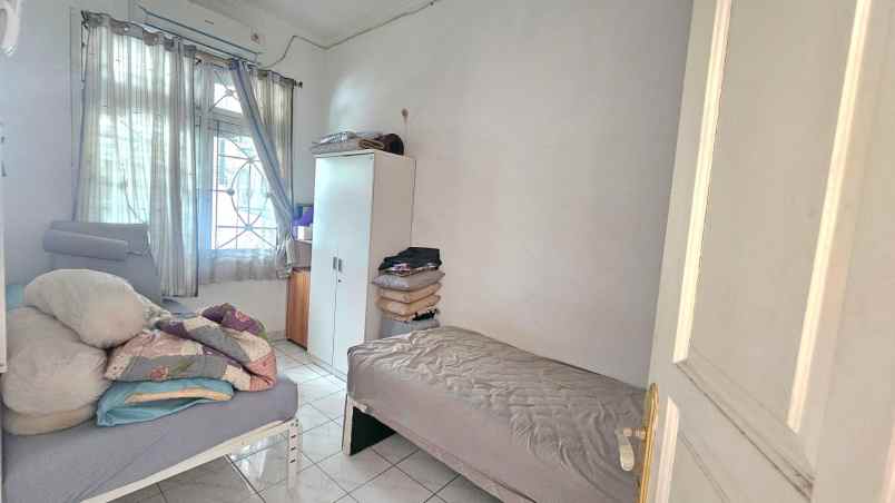 dijual rumah di komplek ptb duren sawit jakarta timur