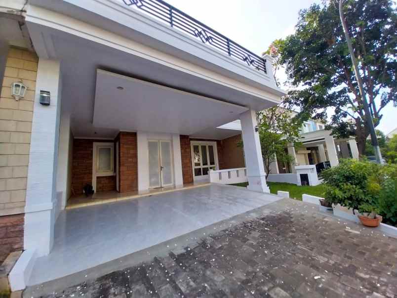 dijual rumah di kota wisata cibubur siap huni dan rapi