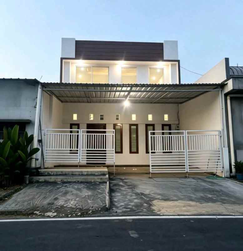 dijual rumah di roro jonggrang manyaran semarang