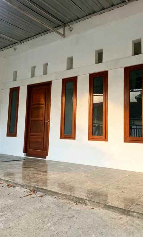 dijual rumah di roro jonggrang manyaran semarang