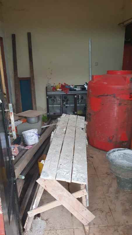 dijual rumah di tanray 2 jalan pemda