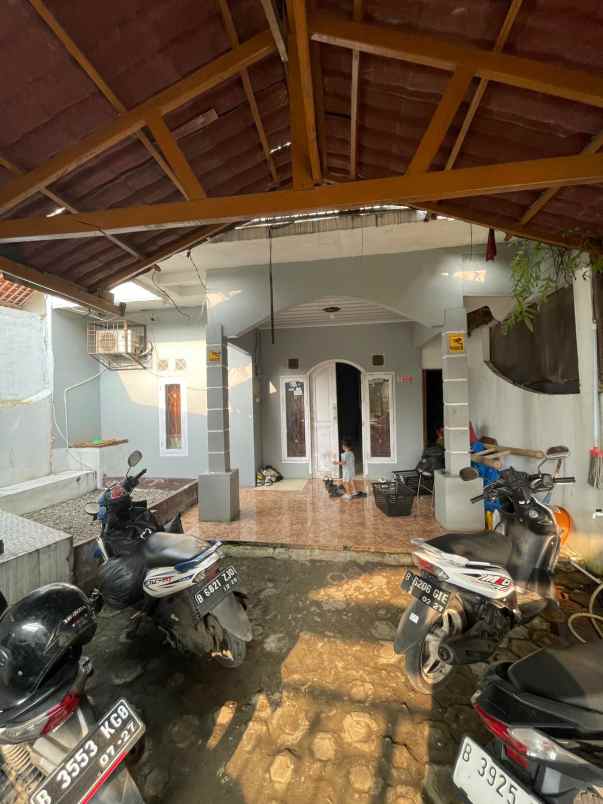 dijual rumah dijual rumah di jl hj