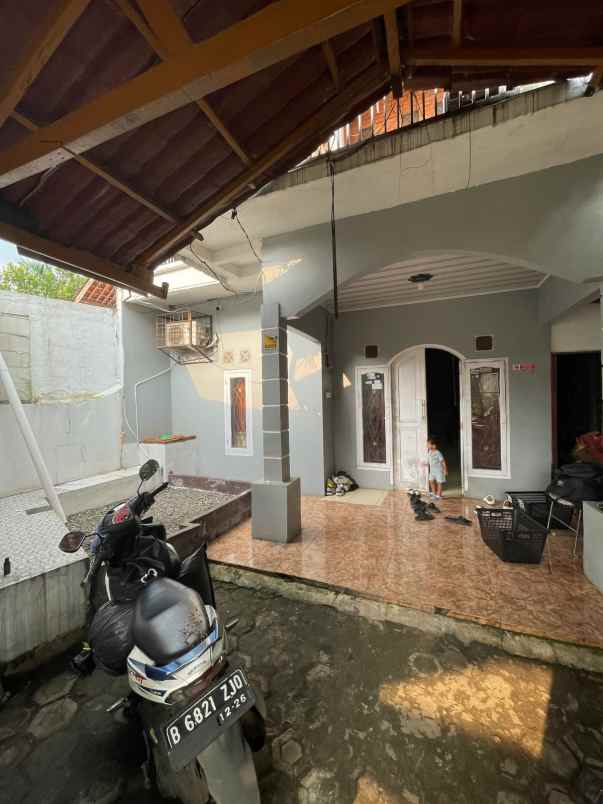 dijual rumah dijual rumah di jl hj