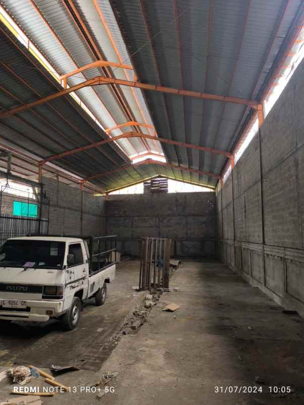 dijual rumah driyorejo