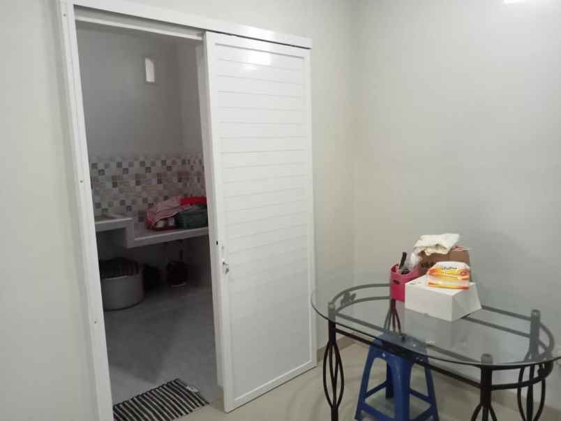dijual rumah dukuh zambrud