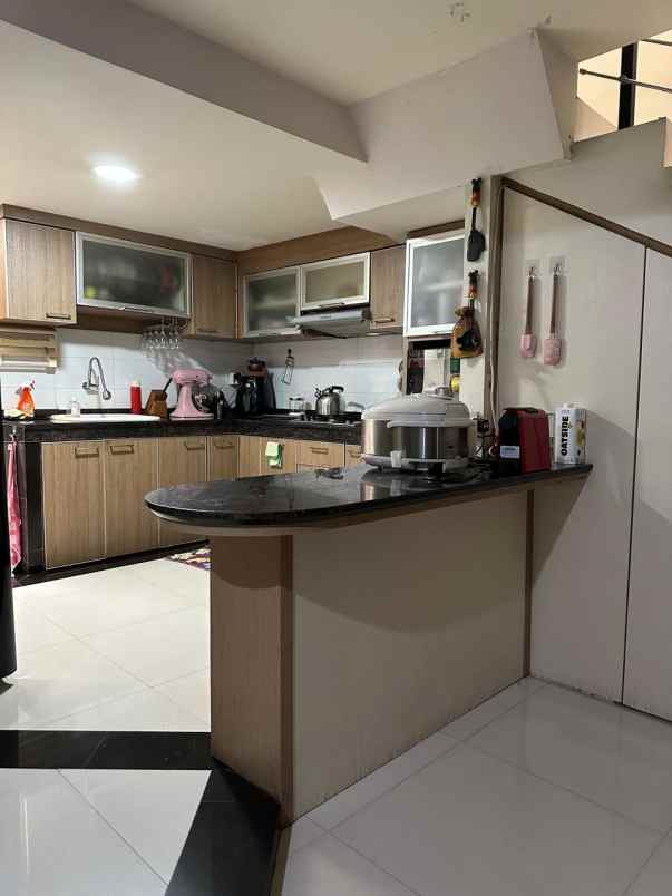 dijual rumah gading elok kelapa gading