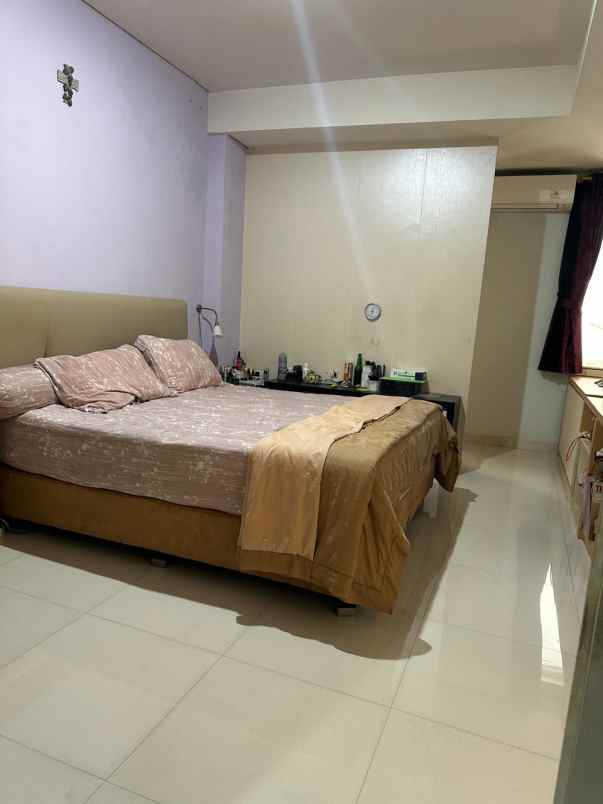 dijual rumah gading elok kelapa gading