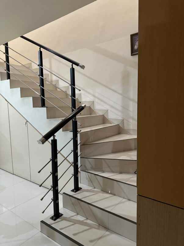 dijual rumah gading elok kelapa gading