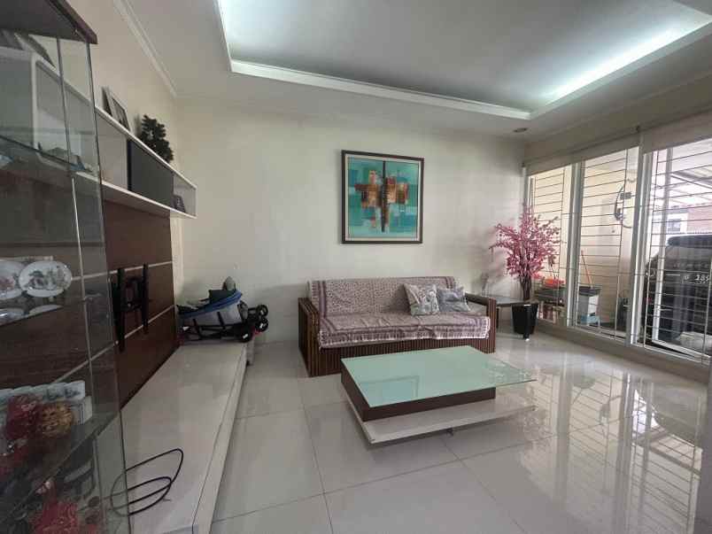 dijual rumah gading kirana kelapa gading