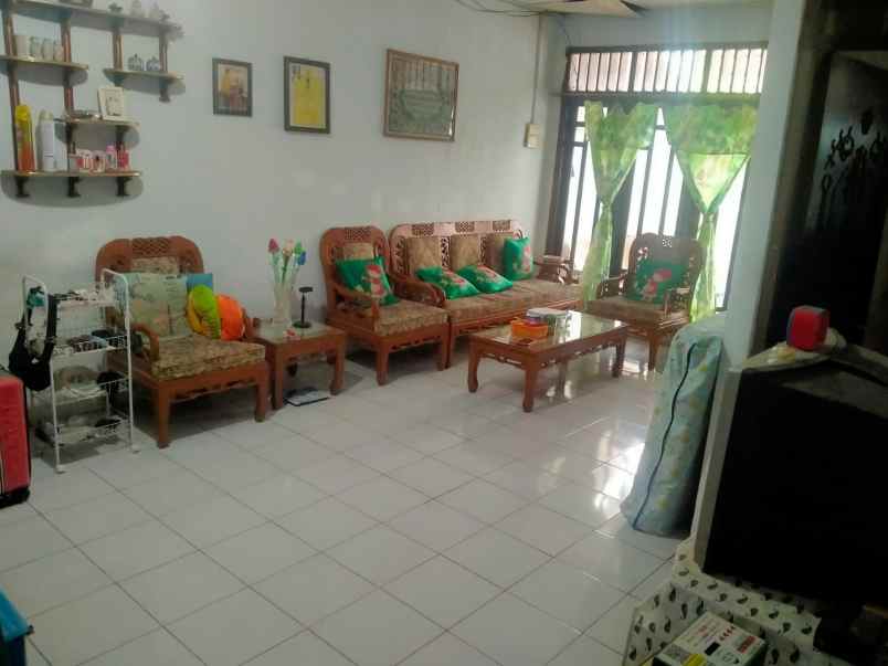 dijual rumah galaxy