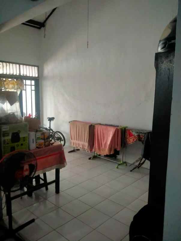 dijual rumah galaxy