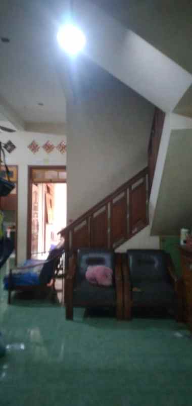 dijual rumah gayungan