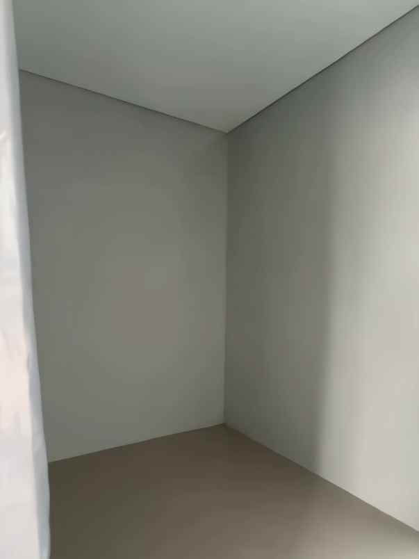 dijual rumah gedawang