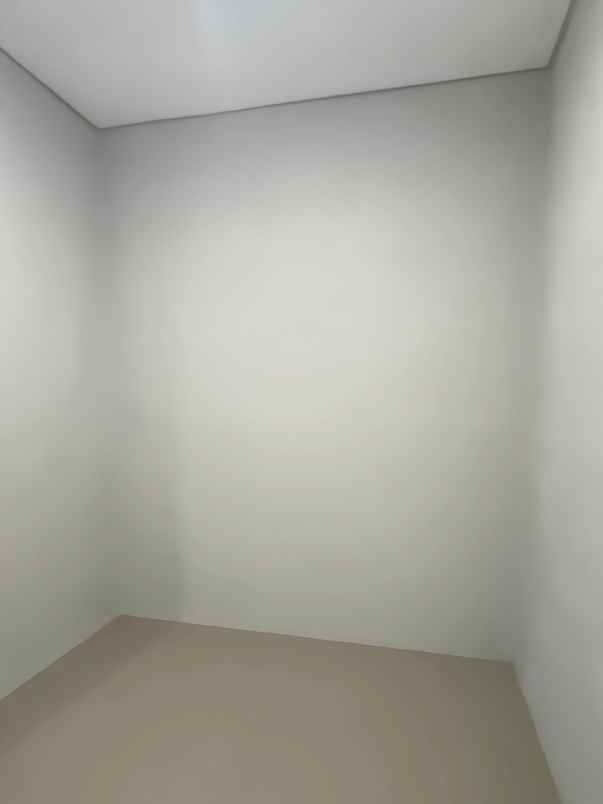 dijual rumah gedawang