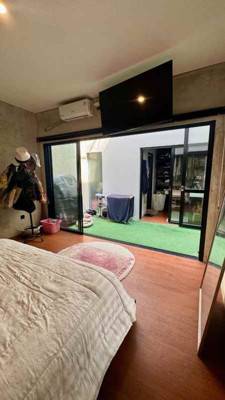 dijual rumah gegerkalong permai