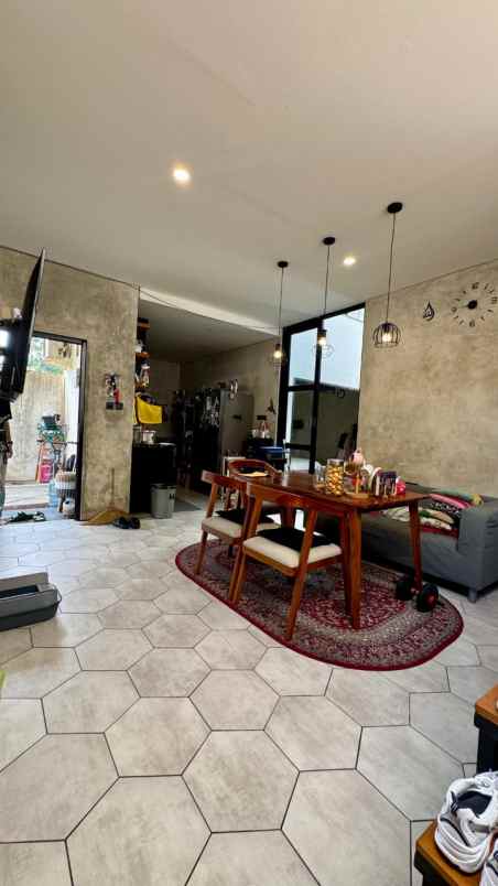 dijual rumah gegerkalong permai