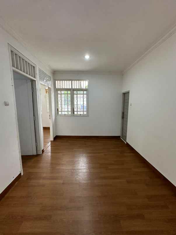 dijual rumah giriloka 1 bsd tangsel