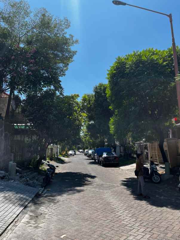 dijual rumah graha famili blok r