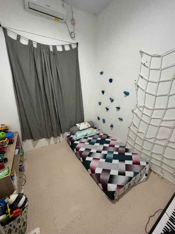 dijual rumah graha harapan indah bumyagara