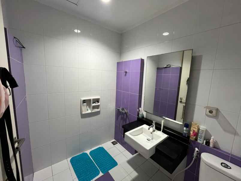 dijual rumah grand orchard kelapa