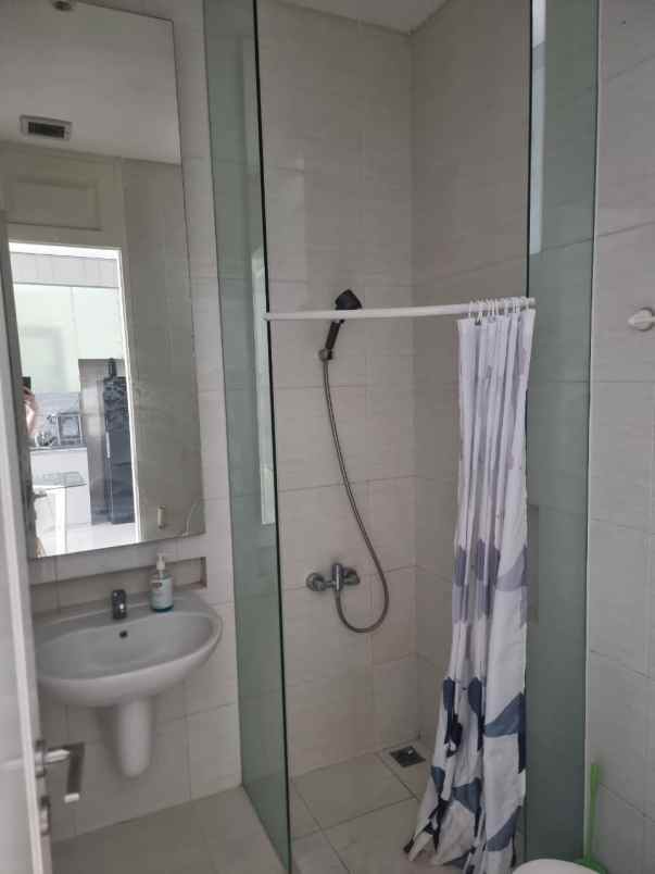 dijual rumah grand pakuwon north victoria