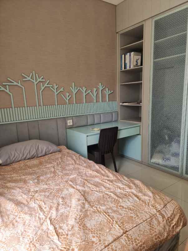 dijual rumah grand pakuwon north victoria