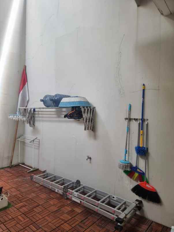 dijual rumah grand pakuwon north victoria