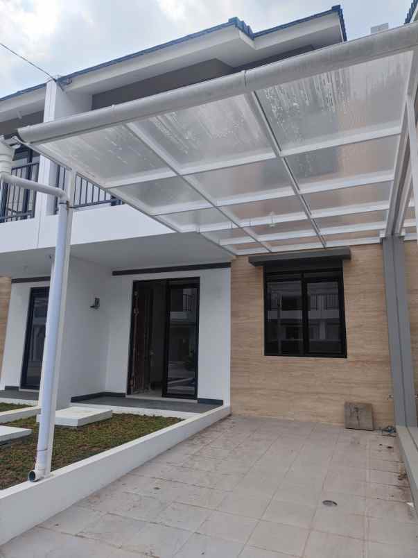 dijual rumah grand sharon residence