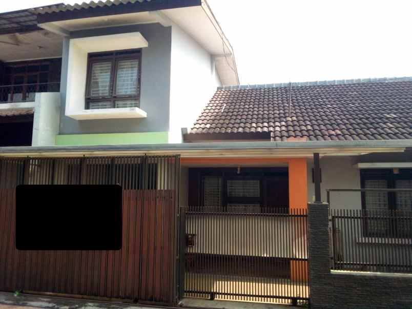 dijual rumah gunung batu pasteur