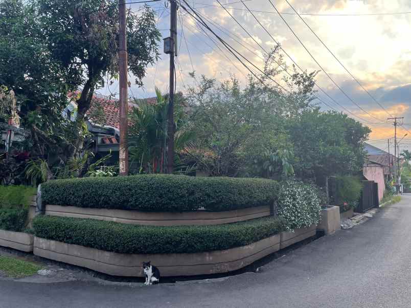 dijual rumah guruminda cisaranten kulon