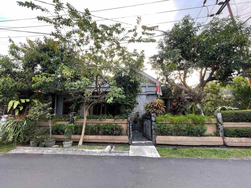 dijual rumah guruminda cisaranten kulon