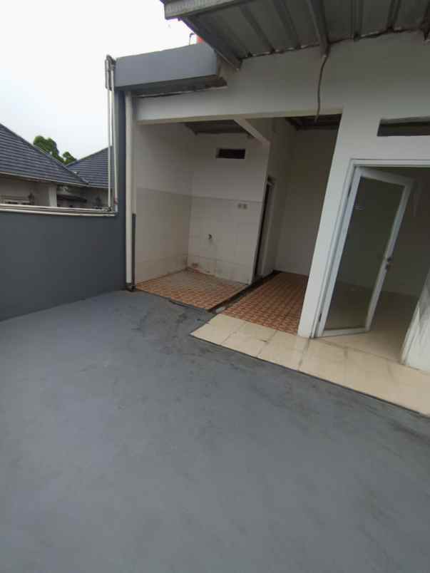 dijual rumah h nata sirin