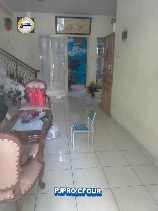 dijual rumah harapan indah cluster
