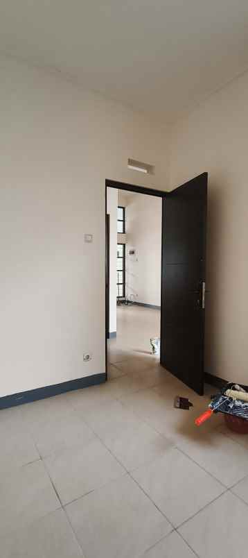 dijual rumah harapan mulya regency