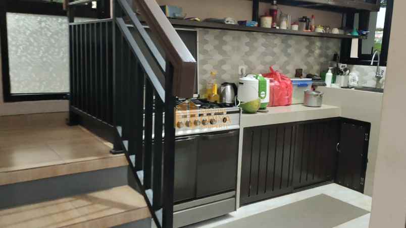 dijual rumah hook full furnished shm pusat kota bogor