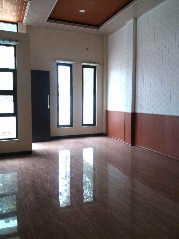 dijual rumah imperial gading sukapura